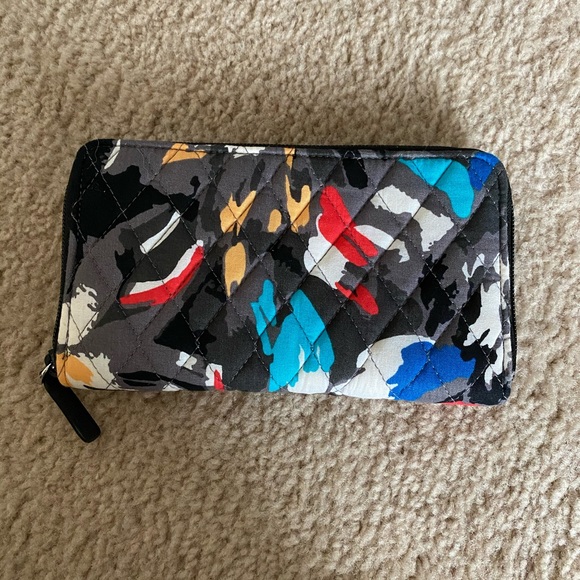 Vera Bradley Wallet - Picture 2 of 3